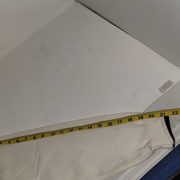 Vintage Winnie The Pooh Sweater - Picture 4 of 5